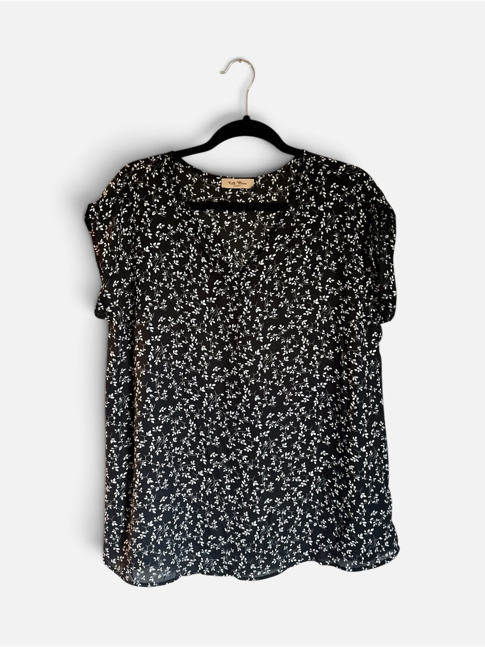 Black Floral Maternity Cap-Sleeve Blouse | L